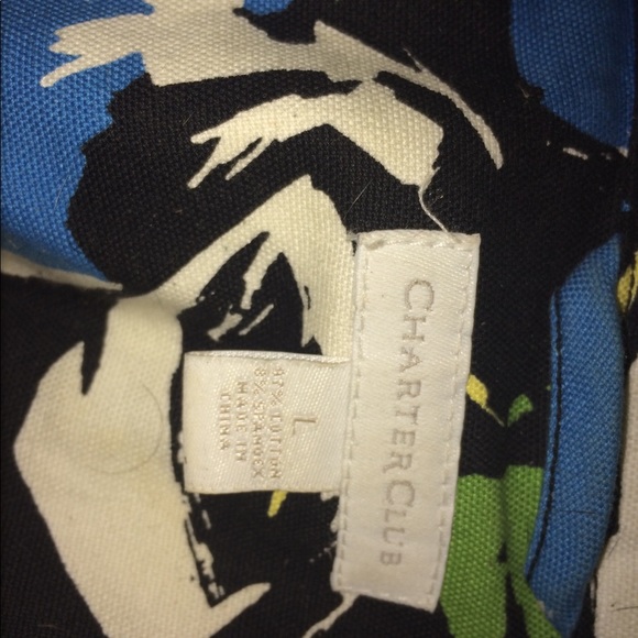 Charter Club Jacket with 👁 Catching Floral Detail - Picture 4 of 4